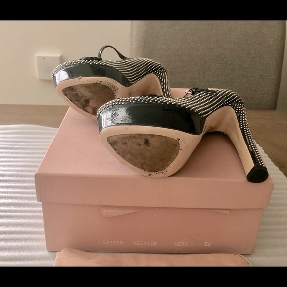 AUTHENTIC MIU MIU PATENT LEATHER HEELS $950 36 - Picture 13 of 16